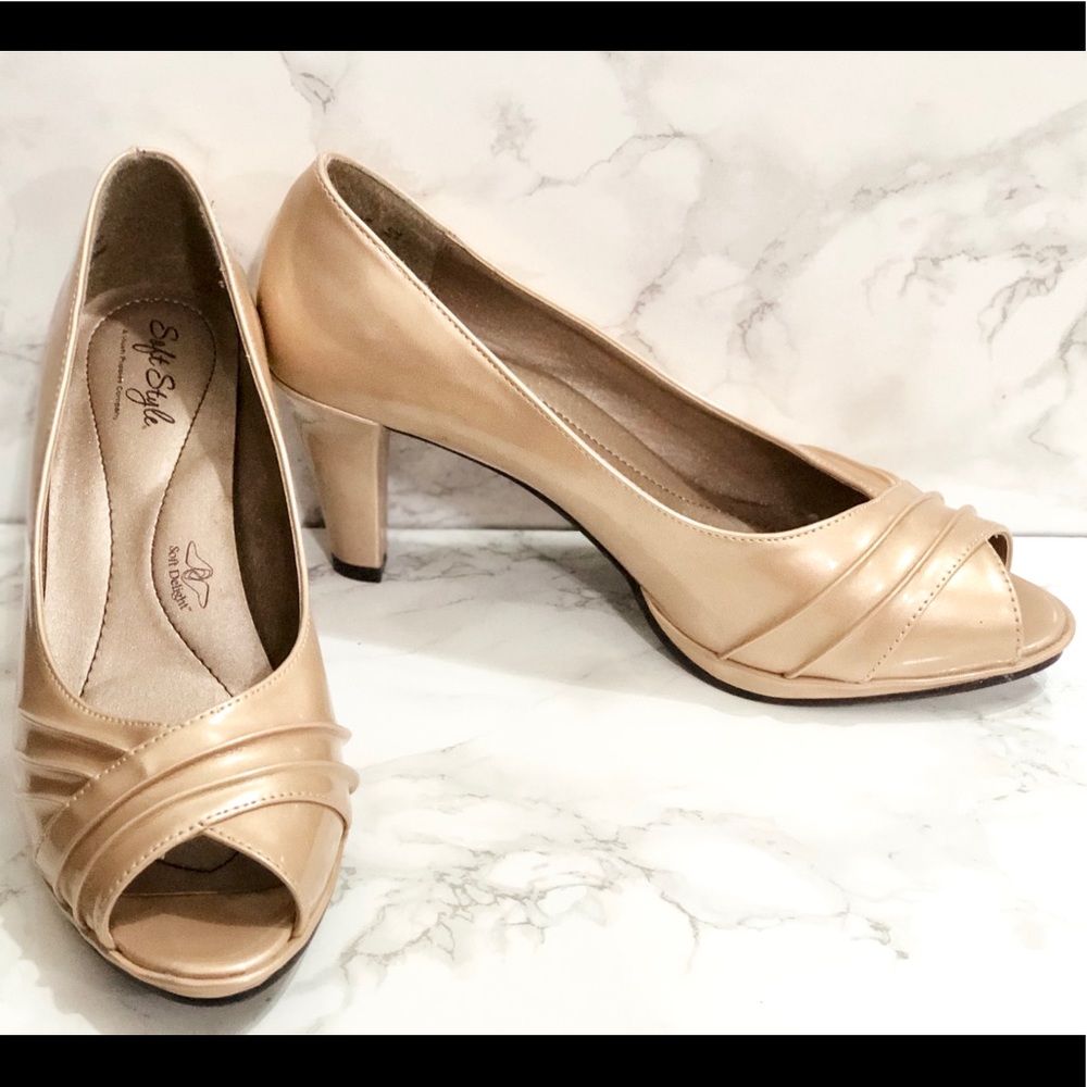 🚨 Shoes Heels Peep Toe Classic Pumps Gold 9M 🚨